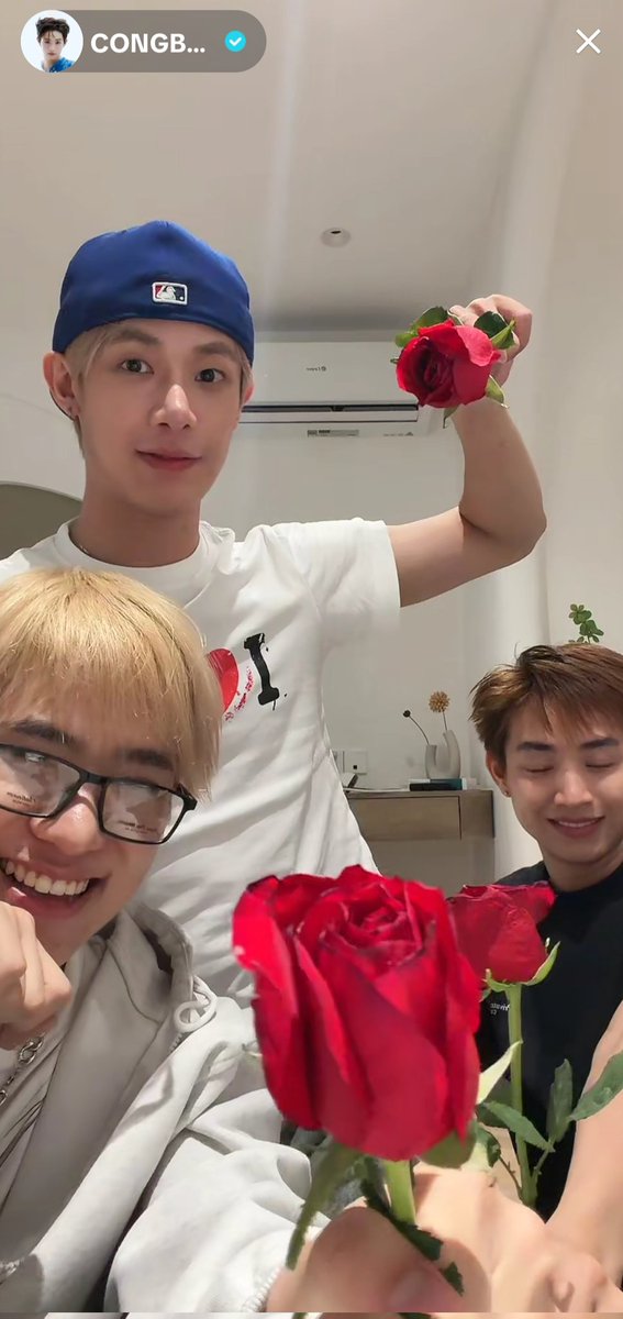 blue_of_peace's tweet photo. 2026.03.02 | CONGB's TikTok Live with IVAN & DO NAM SON
Yeoppeoso - CONGB & IVAN & DO NAM SON 🥺🥺 I miss C.O.M team so so so muchhh
@_CONG_twt #CONGB #IVAN #DoNamSon https://t.co/LLRZ38563n