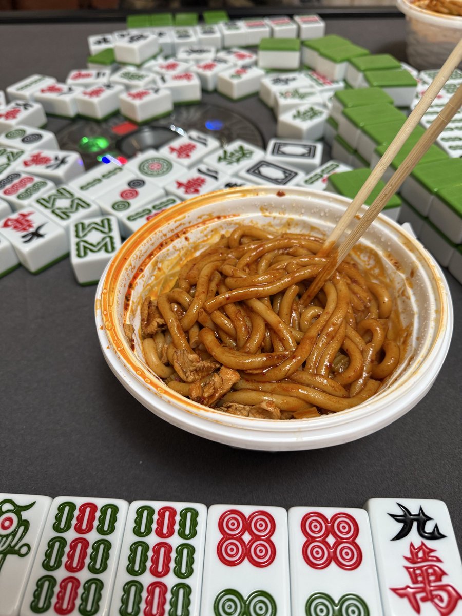 我是真的不会打游戏啊 tweet media