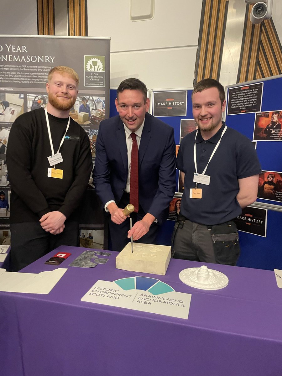 Miles4Lothian's tweet image. Today is the start of #ScotAppWeek26 

@ScotTories plan to deliver more apprenticeships to address key sector skills shortages.
 
This demand-led approach will provide Scottish businesses with the vital skilled workers to help grow the economy and put right years of SNP neglect.