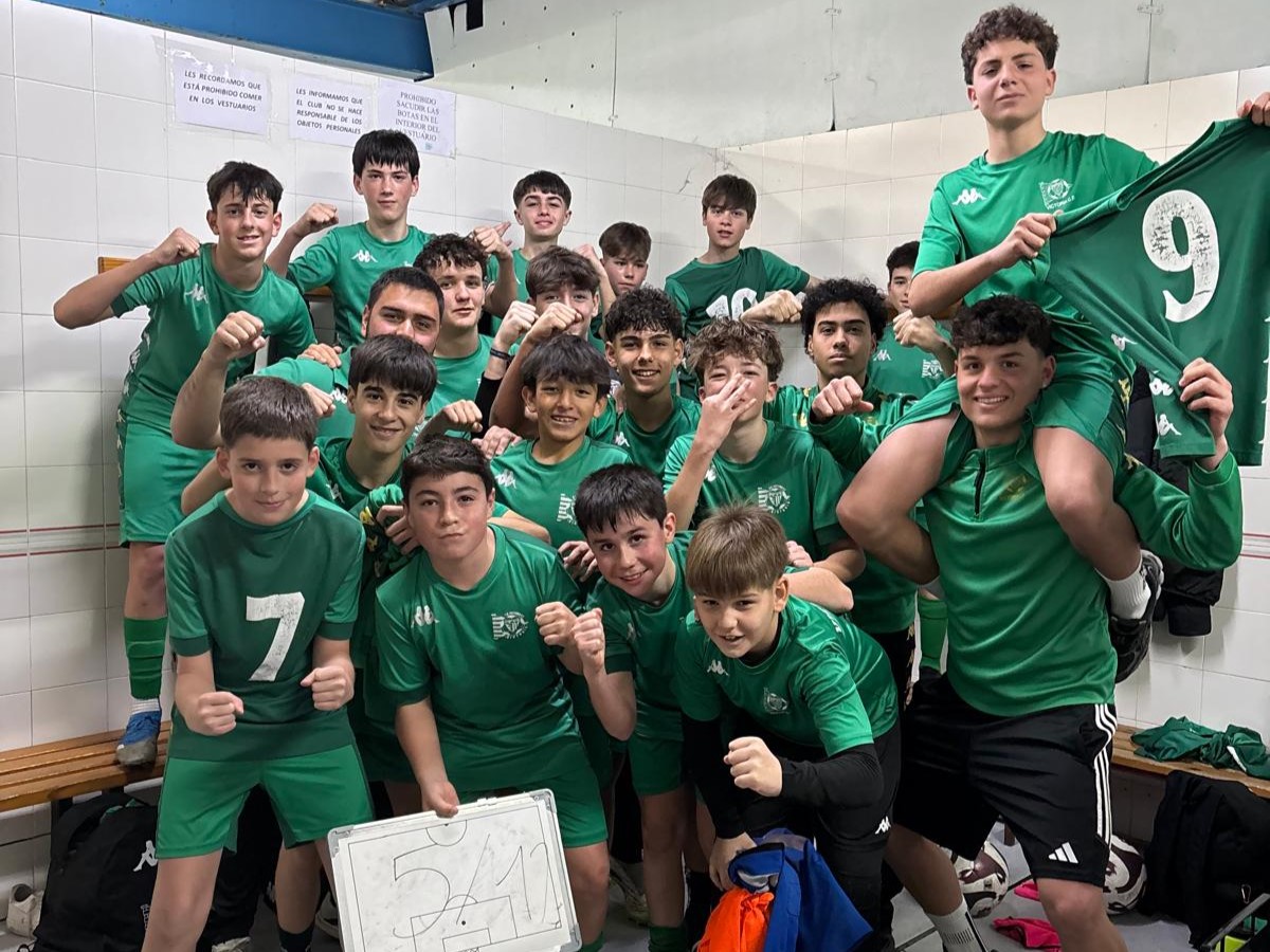 CDVictoriaCF's tweet photo. 📊 INFANTILES

🟢 Infantil A 4 - 0 @UDSurVa

Goles:
⚽ Sergio Durante
⚽ Alex Sanz
⚽ Adrian Vicente x2

🟢 C.D Adev Zafiro 2 - +5 Infantil B

Goles:
⚽ Hermes Salamanca x2
⚽ Rubén Lucas 
⚽ Sergio González
⚽ Pablo Arnaez
⚽ Lucas Posada x2
⚽ Mateo Herguedas

🟢 C.D Unión Arroyo 0 - +5 Infantil PJ

Goles:
⚽ Samuel Solis x3
⚽ Pablo Chico
⚽ Simón Baraja x3
⚽ Bruno Hernández
⚽ Sergio Martin
⚽ Javier Rodríguez

#InfantilA #InfantilPJ #CDPuenteJardinCF #CDVictoriaCF