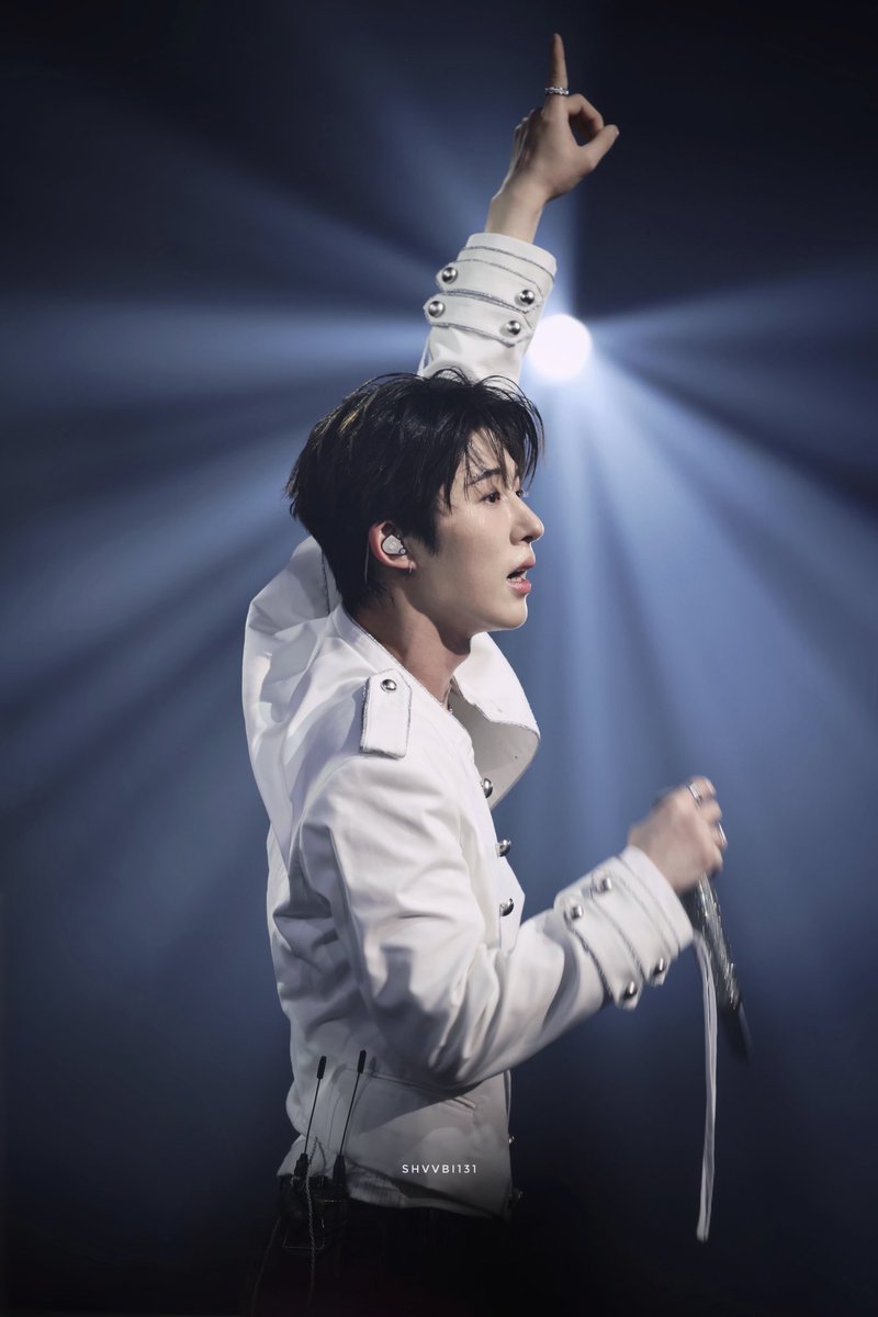 페스또 tweet media