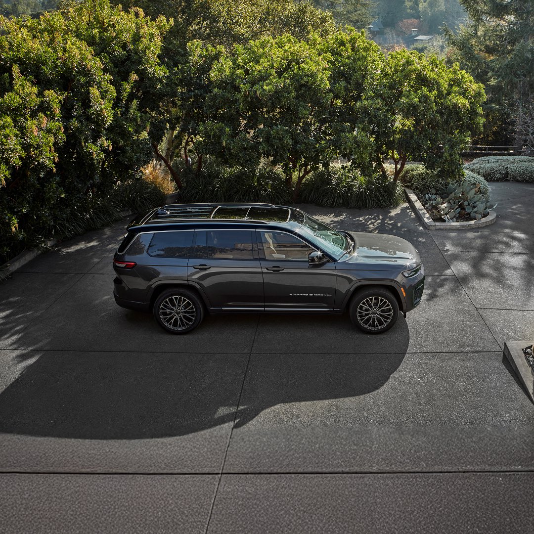 Essence's tweet photo. Outdoor wellness doesn’t have to be extreme to be transformative.

Tap into our latest ESSENCE story exploring how everyday movement supports mental clarity, restoration, and connection. #Jeep #JeepPartner #JeepGrandCherokee 

Read more here: https://t.co/RLmhqEBlqv https://t.co/ZmkNhJH5zu