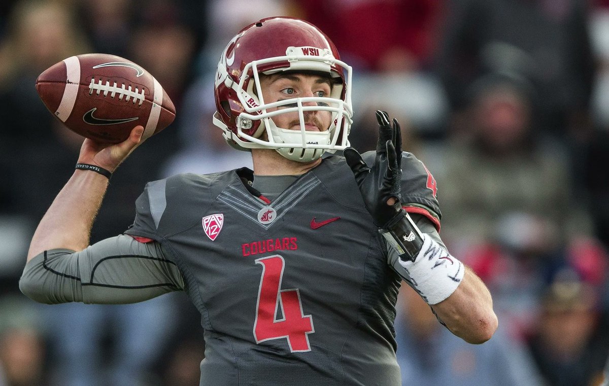 TheSportsMecca's tweet photo. 🚨 NEW EPISODE 🚨

Former Washington State Cougars QB &amp; Pac 12's all-time passing leader Luke Falk (@coachlukefalk) joins the podcast. Listen on all platforms. 

Spotify: https://t.co/9ehoAbbAir

🍎 Podcasts: https://t.co/KQ48c5DT1v

YouTube: https://t.co/l63KFYZKZ9 https://t.co/bDR9eVKCrv
