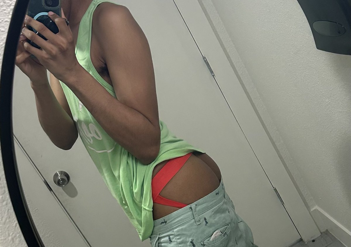 enderfoxy17's tweet photo. Ass phat, yea I know https://t.co/fM0rsDRKPp