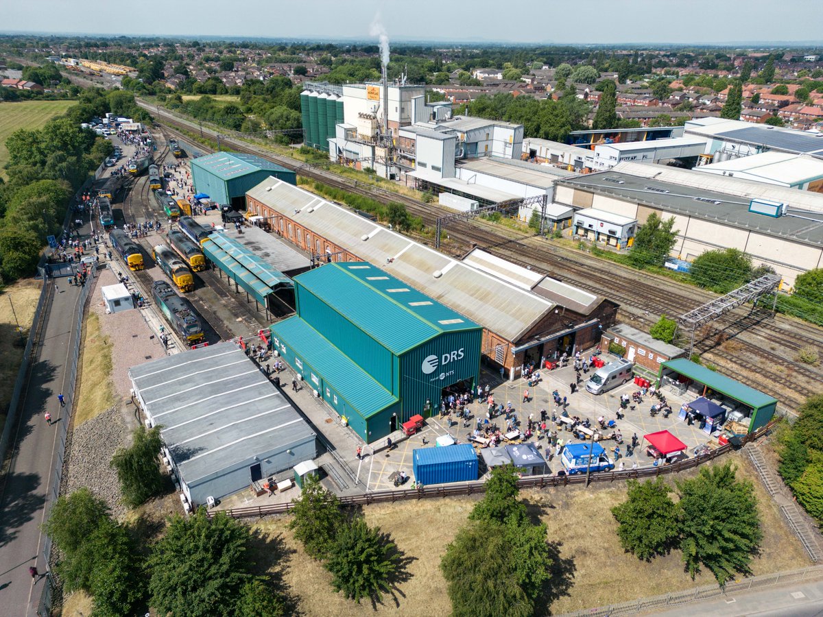 RAIL EXPRESS tweet media