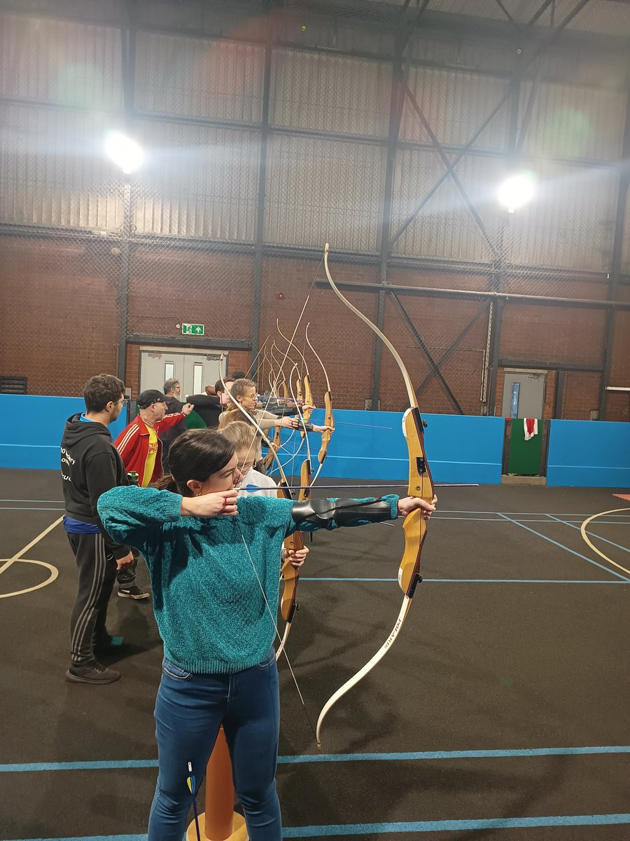 2020Archery's tweet image. 🎯 New to #archery? Taster sessions + 5‑week beginner courses are now open! Learn the basics, build confidence, and have fun on the range. Book now — spaces go fast: 2020archery.co.uk/lessons-courses #TrySomethingNew #london #thisgirlcan #towerbridge #londonbridge @THGonStage @TSF_Com