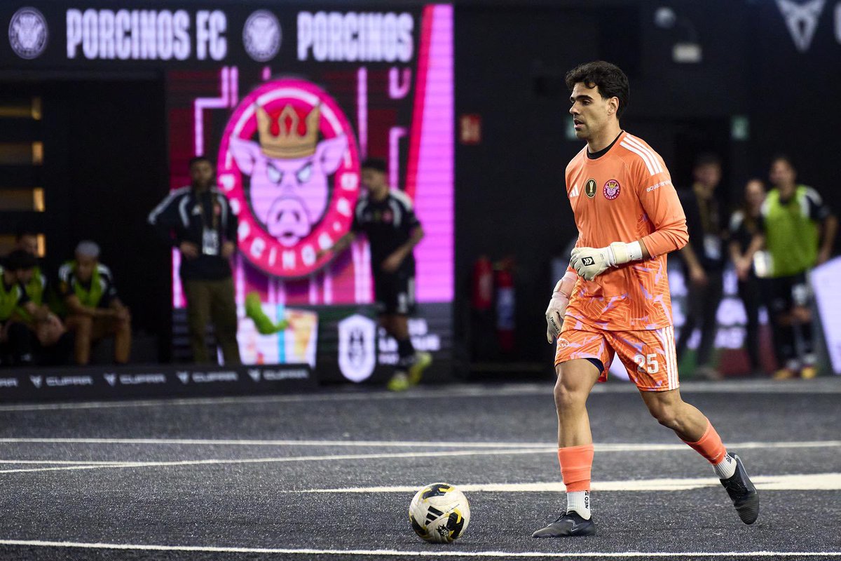 COMO TE ECHABA DE MENOS <a href="/KingsLeague/">Kings League Spain</a> <a href="/PorcinosFC/">Porcinos FC</a>  🩷🐷🥰