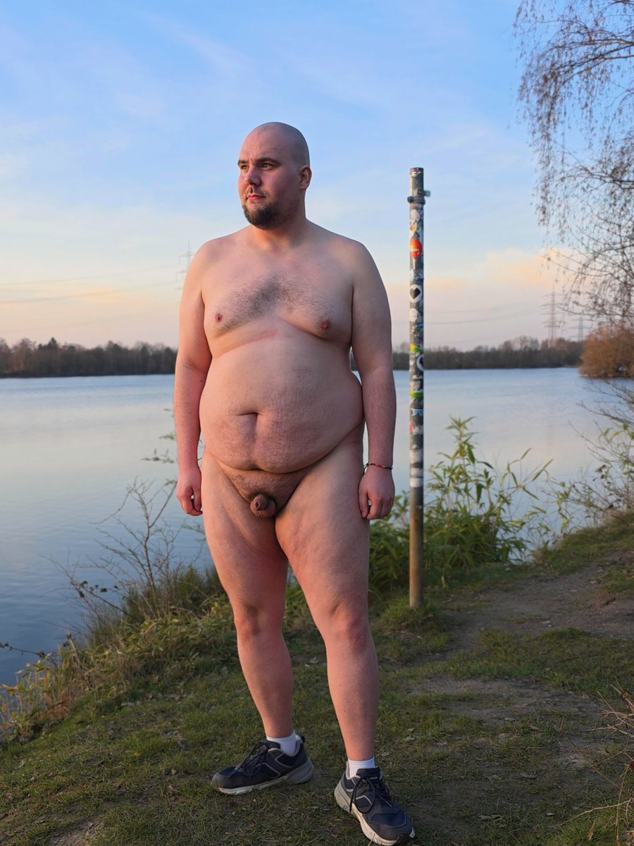 Confident Chub tweet media