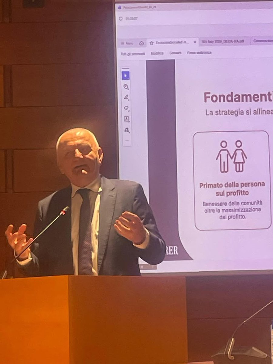 cuper_ER's tweet photo. Presenti con il presidente del CUP ER Alberto Talamo all'incontro del Patto per il Lavoro, il Clima e l'Economia Sociale che si è svolto oggi in @RegioneER.

All'incontro le più alte cariche della Regione Emilia-Romagna per discutere del futuro del nostro territorio.

#cuper https://t.co/R6L4unLdOv