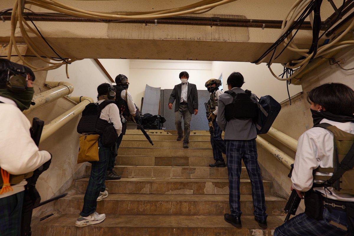 朝練　授業　指揮
なんか若い子達を見てると
歳食ったと感じる１日

📷 <a href="/mi_kunyy/">ばってりーよしだ@HWS CANINE</a>

 #男子校武装委員会