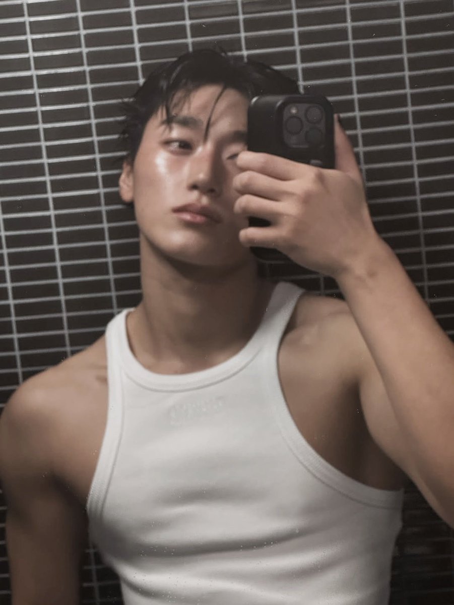 J (@jaeqyuhn) on Twitter photo 