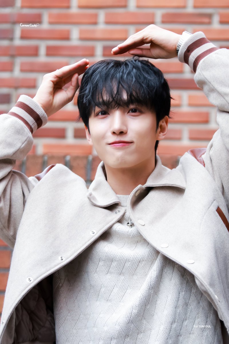 Cotton1106candy's tweet photo. 가나디 네컷? 
૮ ˆﻌˆ ა

260301 HQ
#선율 #SUNYOUL #선예인
#달콤한_캔디처럼 #핑크솔트율 https://t.co/Zozid8BRfj