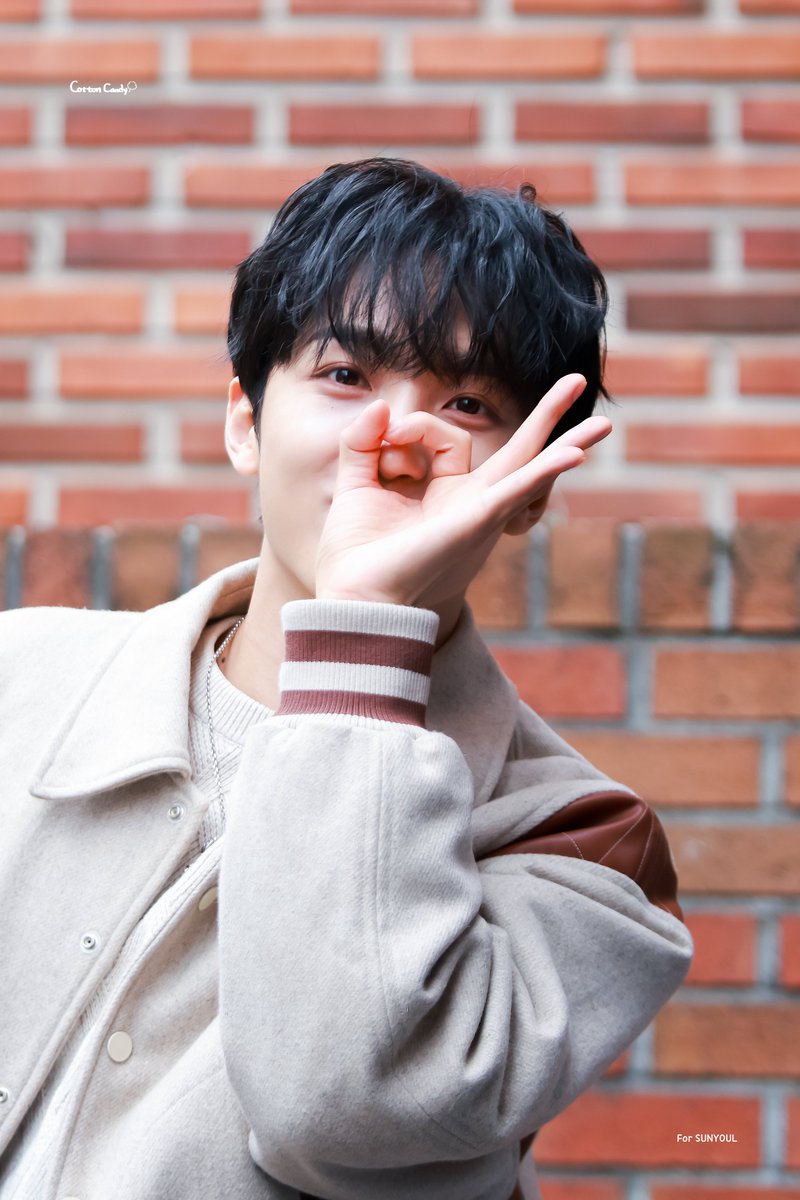 Cotton1106candy's tweet photo. 가나디 네컷? 
૮ ˆﻌˆ ა

260301 HQ
#선율 #SUNYOUL #선예인
#달콤한_캔디처럼 #핑크솔트율 https://t.co/Zozid8BRfj