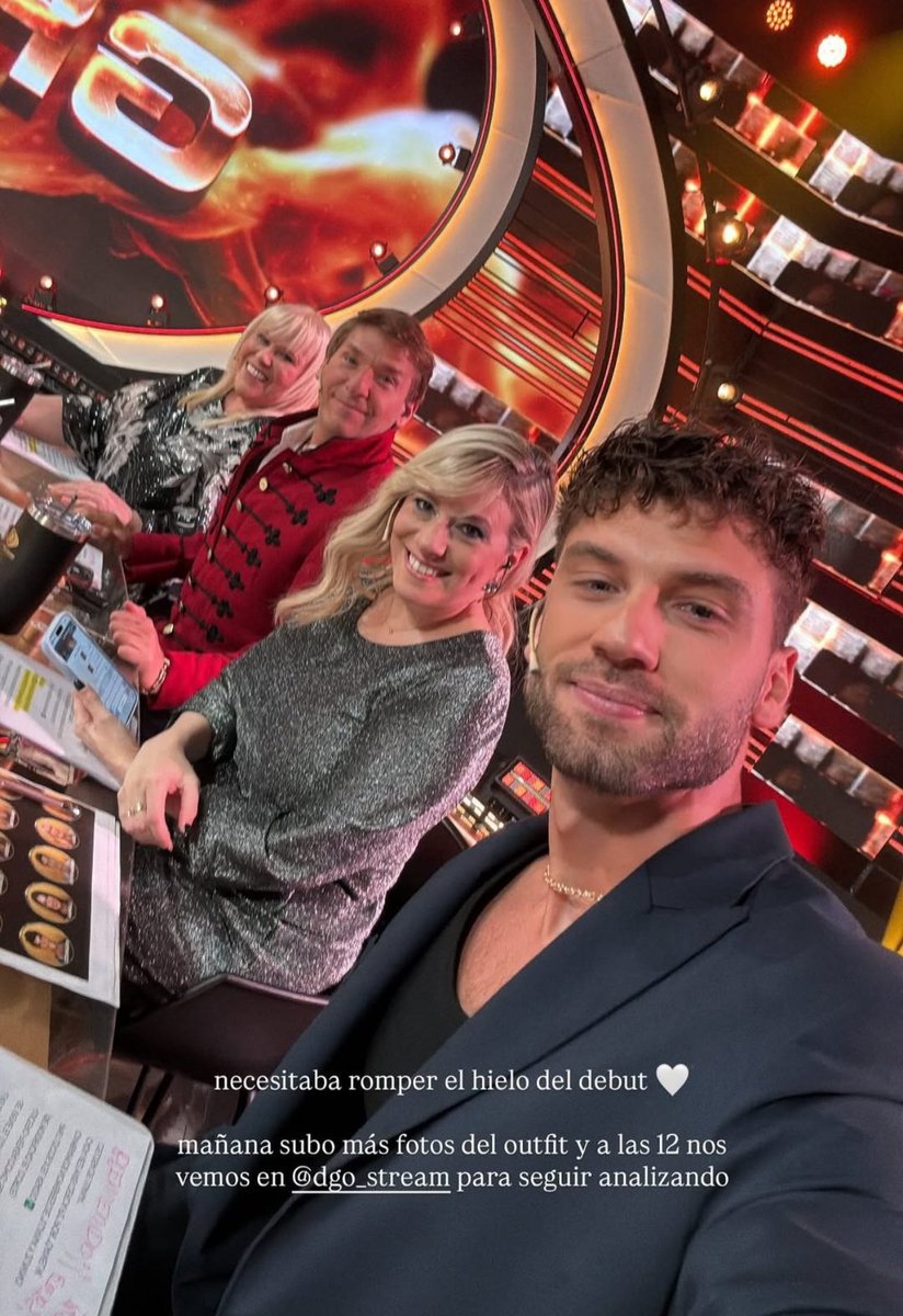 LeeslyGirl_'s tweet photo. La rompiste rey… muy buen debut de analista 👏🏼🤍
#GranHermano #TatoAlgorta https://t.co/XkrBUBxTgR