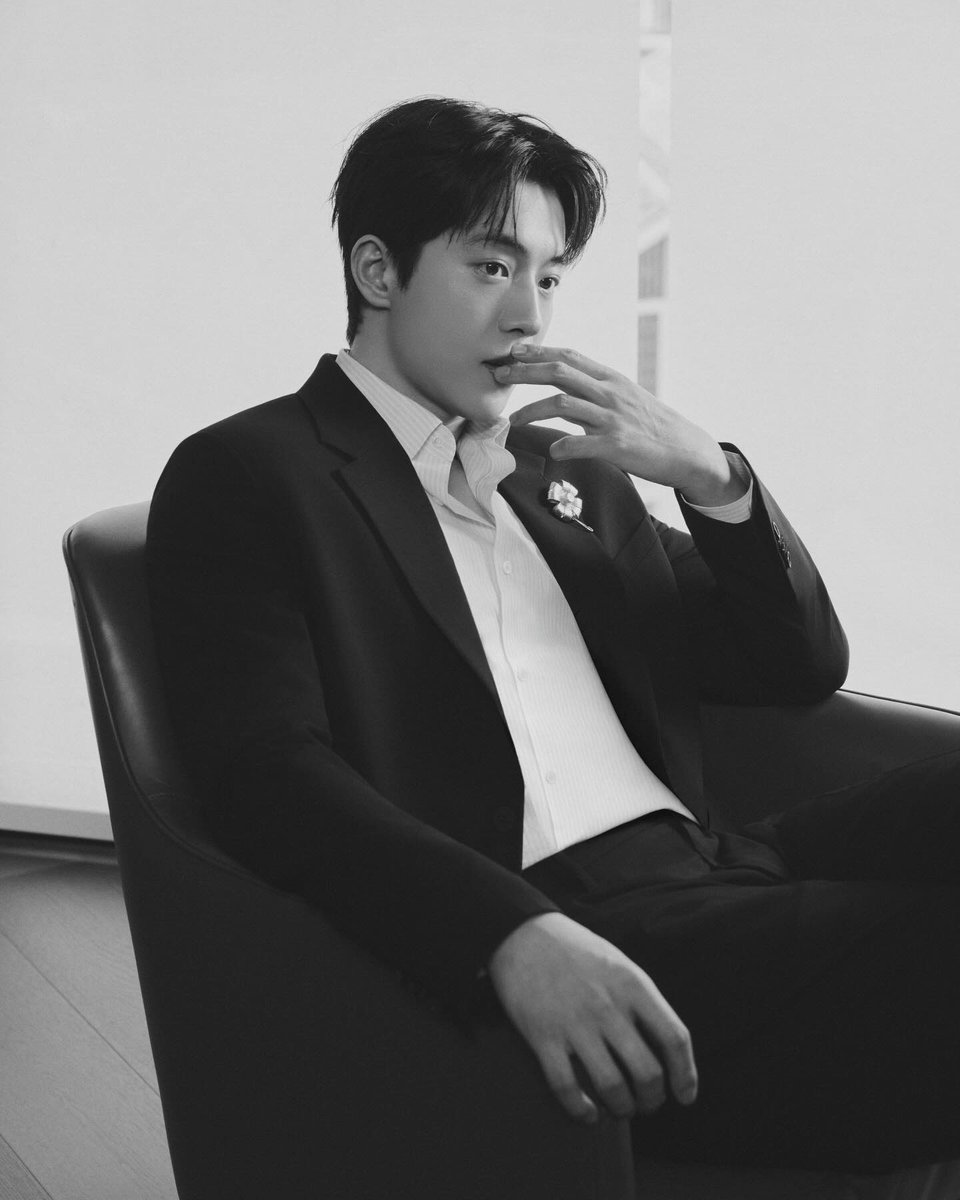 kdrama_menfess's tweet photo. •kdm• nam joohyuk instagram update https://t.co/4UgrQ0t9SK