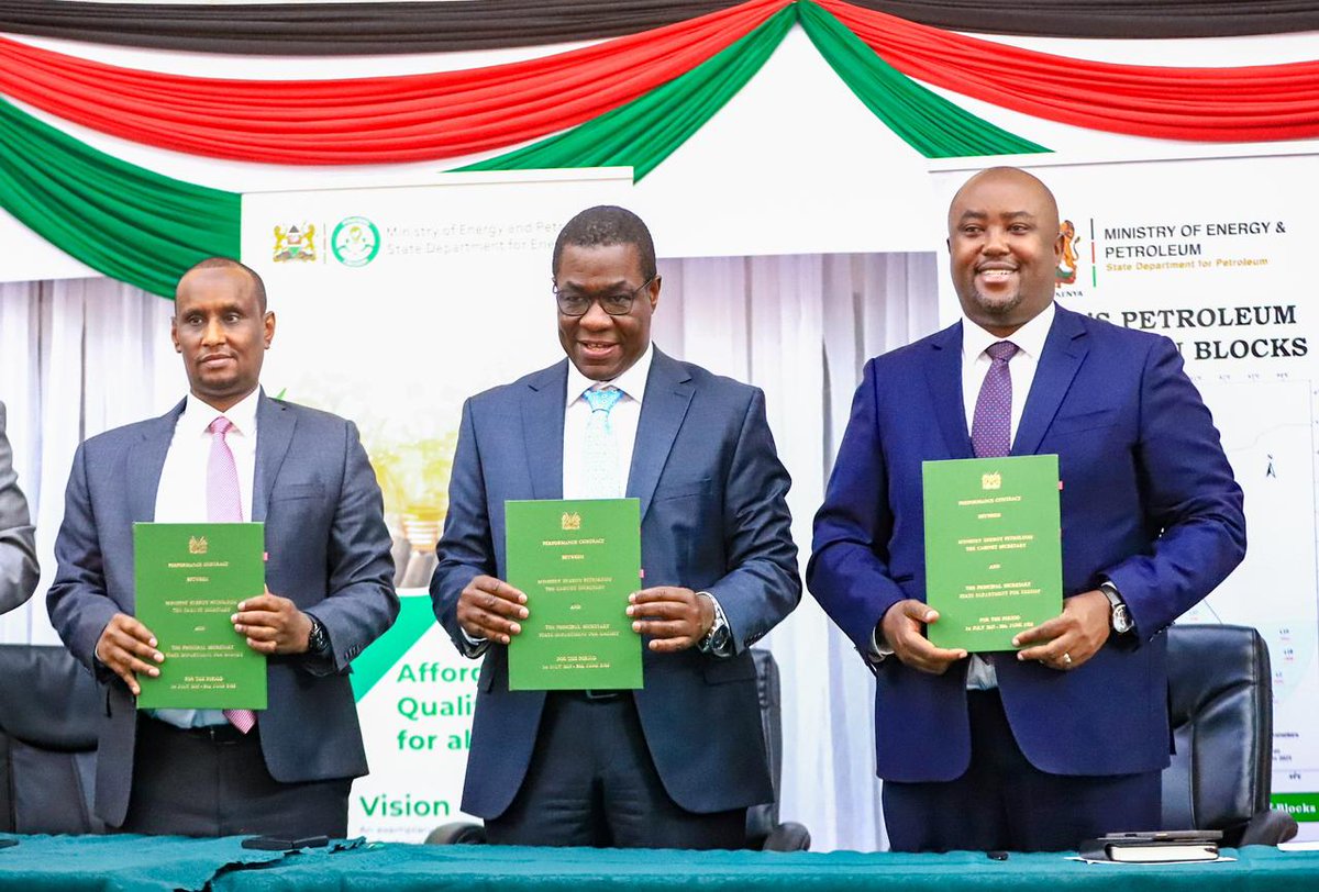 EnergyMinK's tweet photo. We continue to set the pace in public service delivery, consistently ranking among the top five Ministries in the past five years. In the last FY, we recorded strong performance in promoting renewable energy, reaffirming our commitment to a secure energy future. https://t.co/xh96dphBDZ