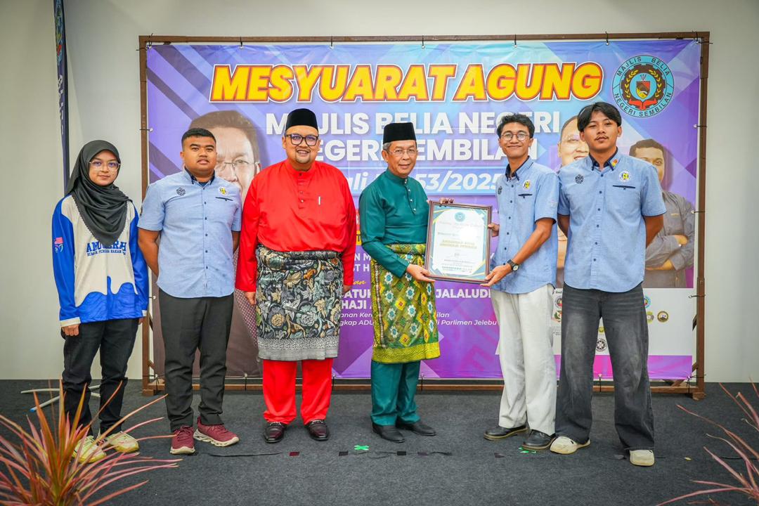 pbdbs's tweet photo. SEREMBAN, 28 Febuari 2026 :  Pada majlis Perasmian ini PBDB telah di beri Anugerah Khas President iaitu ' Anugerah Belia Generasi Pewaris' diatas Perlaksanaan Anugerah Remaja Perdana Rakan Muda The Duke of Edinburgh's International Award di peringkat sekolah sekolah https://t.co/tsliO918yi