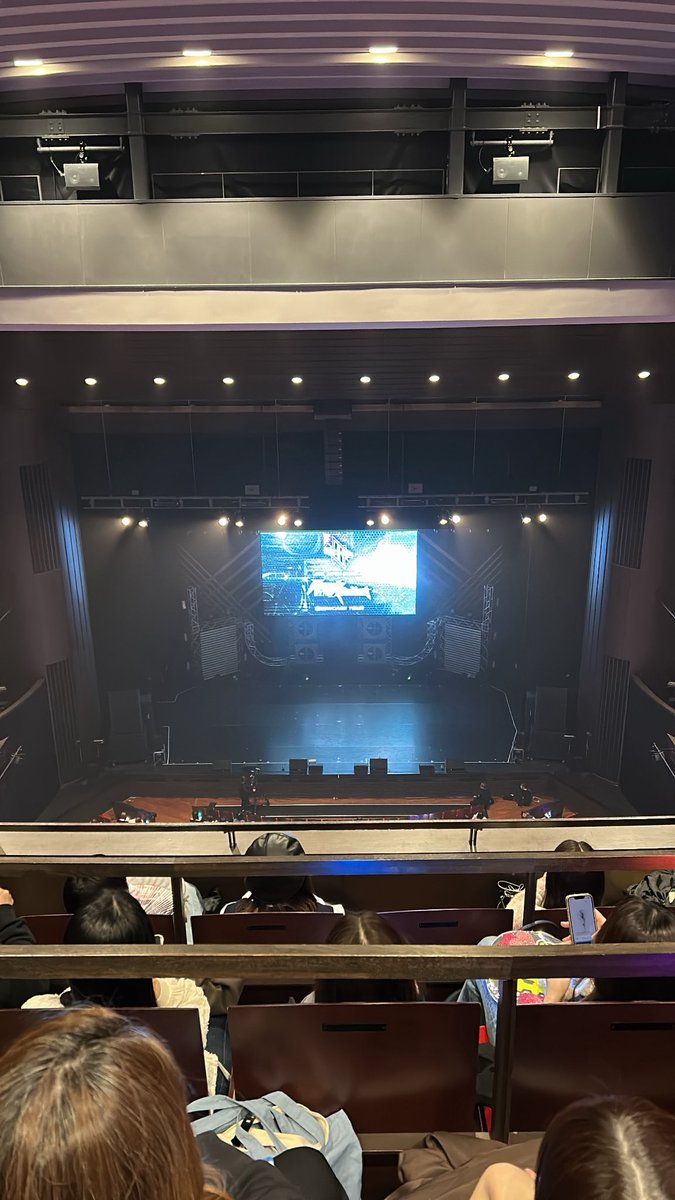 hii__517's tweet photo. フェニーチェ堺の4階正面最後列ほぼドセン番号の景色はこちらです。 https://t.co/JNXAg0ZKzM