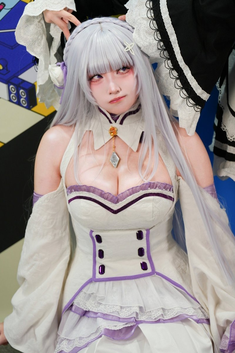 coconutsh08's tweet photo. Re: 제로 - 에밀리아
M: @Bambi_jesuis2
25.12.30 2025 서울콘
#リゼロ #リゼロコスプレ #rezero #エミリア #emiliarezero #EMT #SEOULCon #cosplay #コスプレ https://t.co/YDKaZ0OeaO