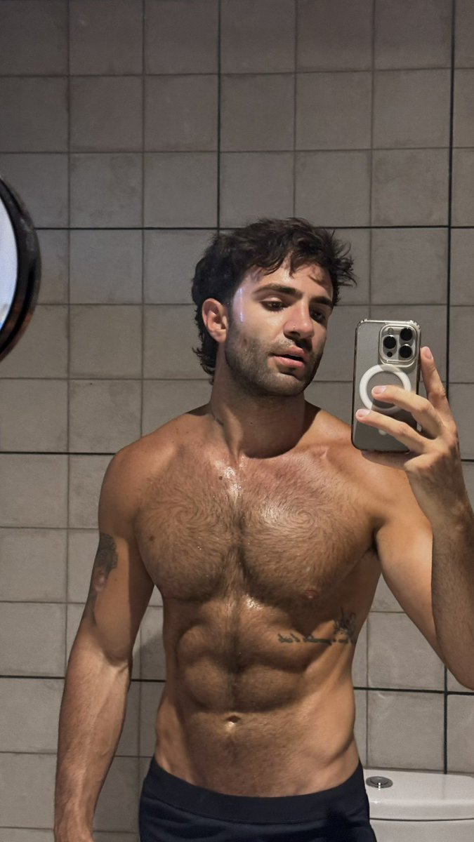 𝒪𝓃𝓁𝓎𝐍𝐔𝐒𝐓𝐈𝐈𝐍𝙓𝙓𝙇 🍆🫵🏽 tweet media