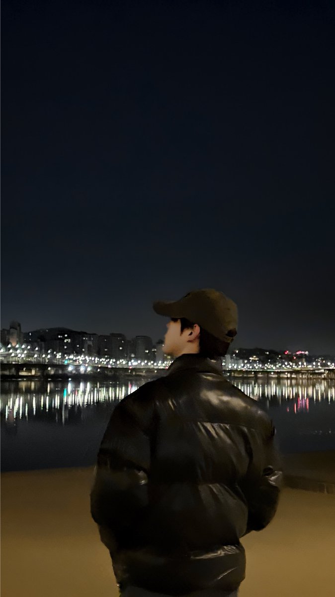 [#규민🐶] 

3월도 잘부탁해🫳🏻🫳🏻

#XODIAC #소디엑 #GYUMIN #규민 #똑똑똑_귬이등장
