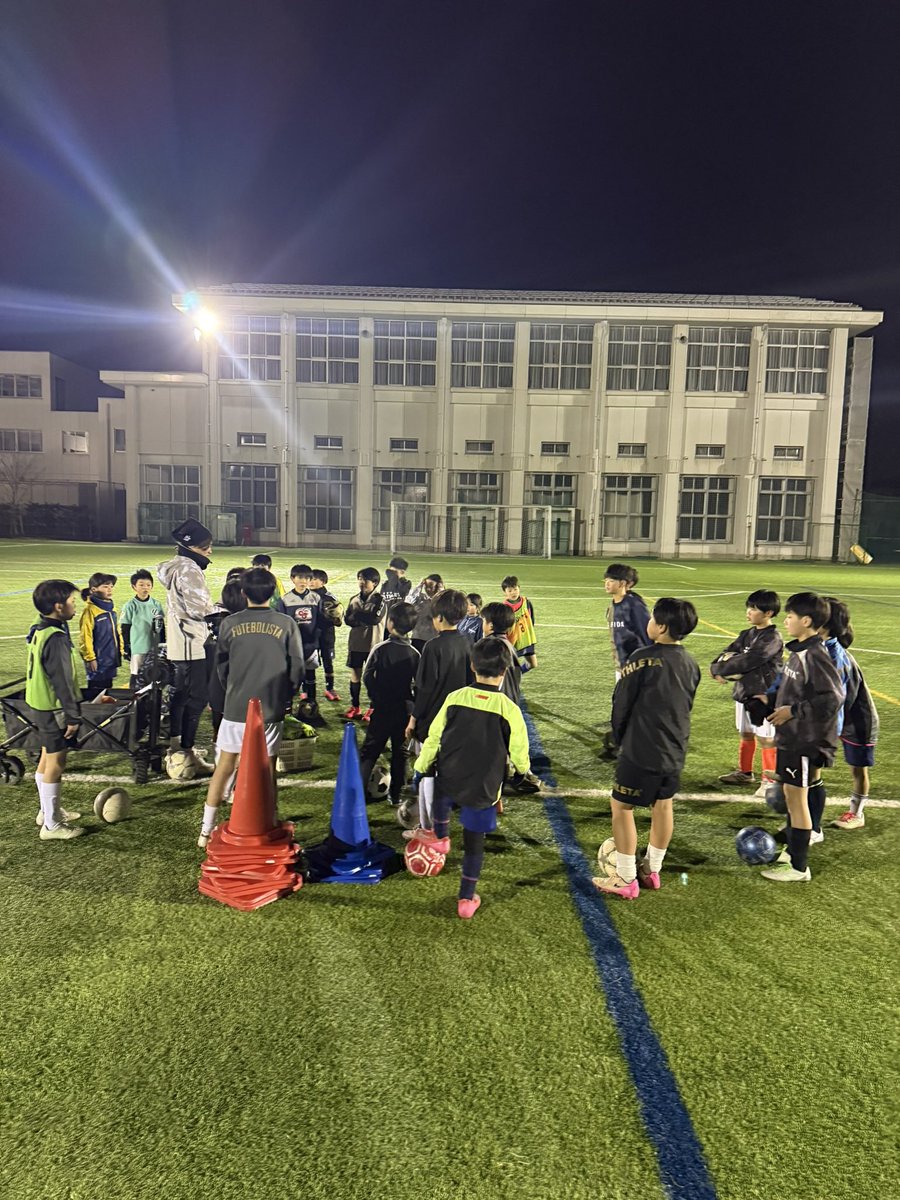 pateobattle's tweet photo. ※第21回パテオバトルスクール
日時:3月16日(月)
時間:19:10-20:20(3.4.5.6年生)
会場:金沢高校グランド
会費:1000円(封筒に記名)
対象:3.4.5.6年※新3年生(現2年生)参加OK
定員:U-10(3.4年生) 20名程度
U-12(5.6年生) 20名程度 https://t.co/jn0mwEtt9R