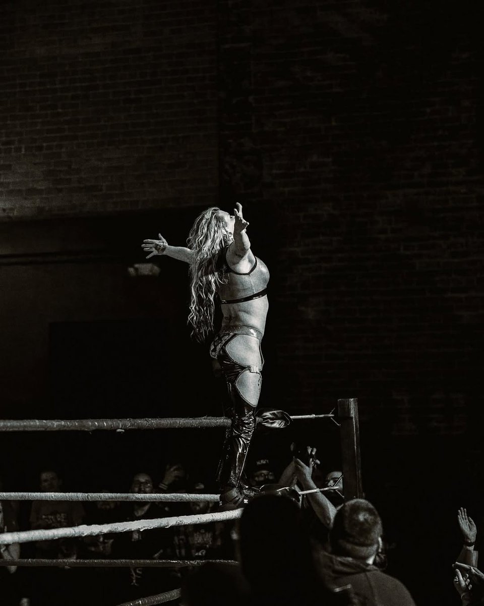 Queen of Darkness. | PARODY! tweet media