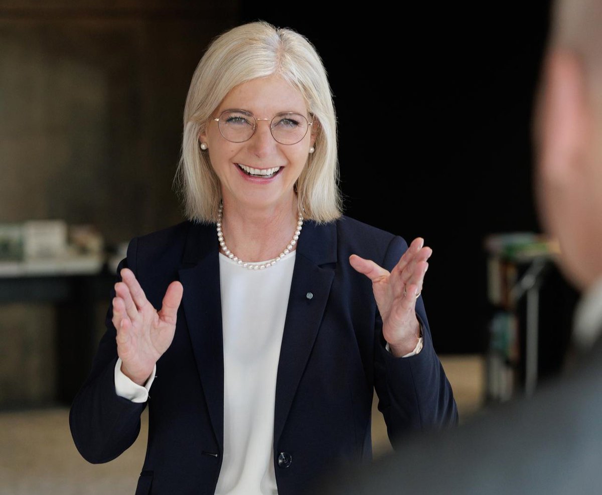 Bayerisches Sozialministerium tweet media