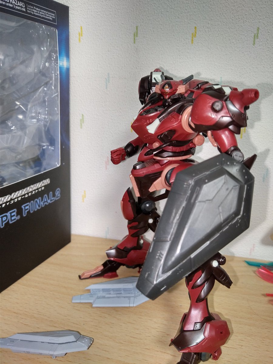 縦ブレはゲーム同様展開状態あるよ。
コトブキヤの武器セットとは別アレンジなのでそこは注意が入りま
す。