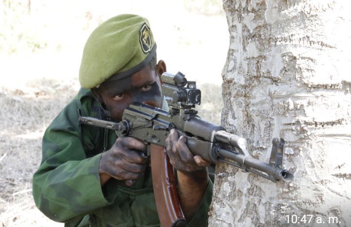 Consecuentes con el momento histórico que vivimos nuestros jóvenes se preparan para defender la Patria.
#FARCuba