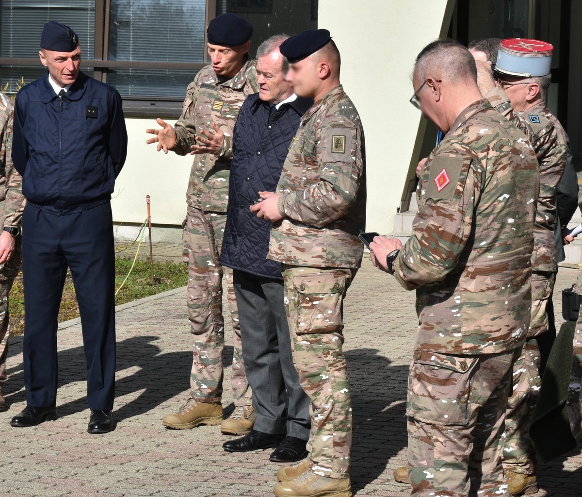 44e régiment de transmissions tweet media