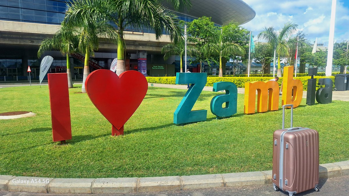 dataguru_global's tweet photo. Hii denial kuna mambo
📌 Lusaka
#LeanIntoAI https://t.co/rNK1dNxsrn