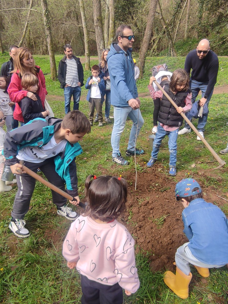 El Pobaleko Burdinola / Ferrería de El Pobal tweet media
