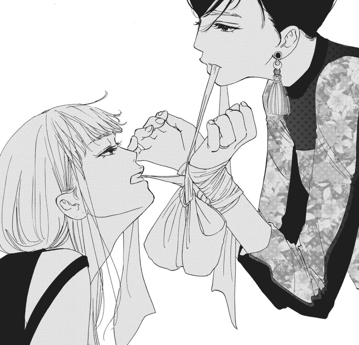 raven @ probably reading yuri manga 🏳️‍🌈 tweet media