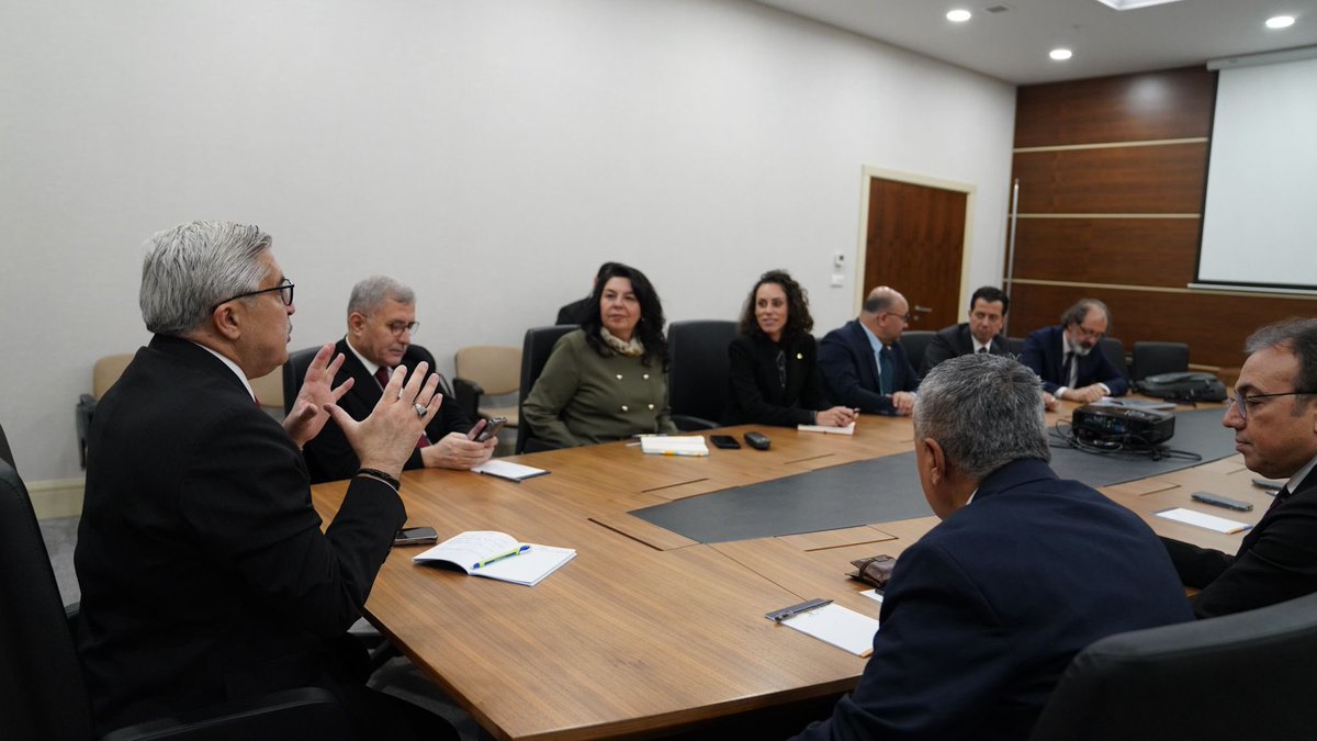 akkulturvesanat's tweet photo. Kültür ve Sanat Politikaları Başkanlığı birim toplantımız, Genel Başkan Yardımcımız Sayın @HuseyinYayman başkanlığında gerçekleştirildi.

Toplantımızın, ülkemiz, partimiz ve teşkilatlarımız adına hayırlara vesile olmasını diliyoruz.

@Akparti https://t.co/8sZIspZjiC