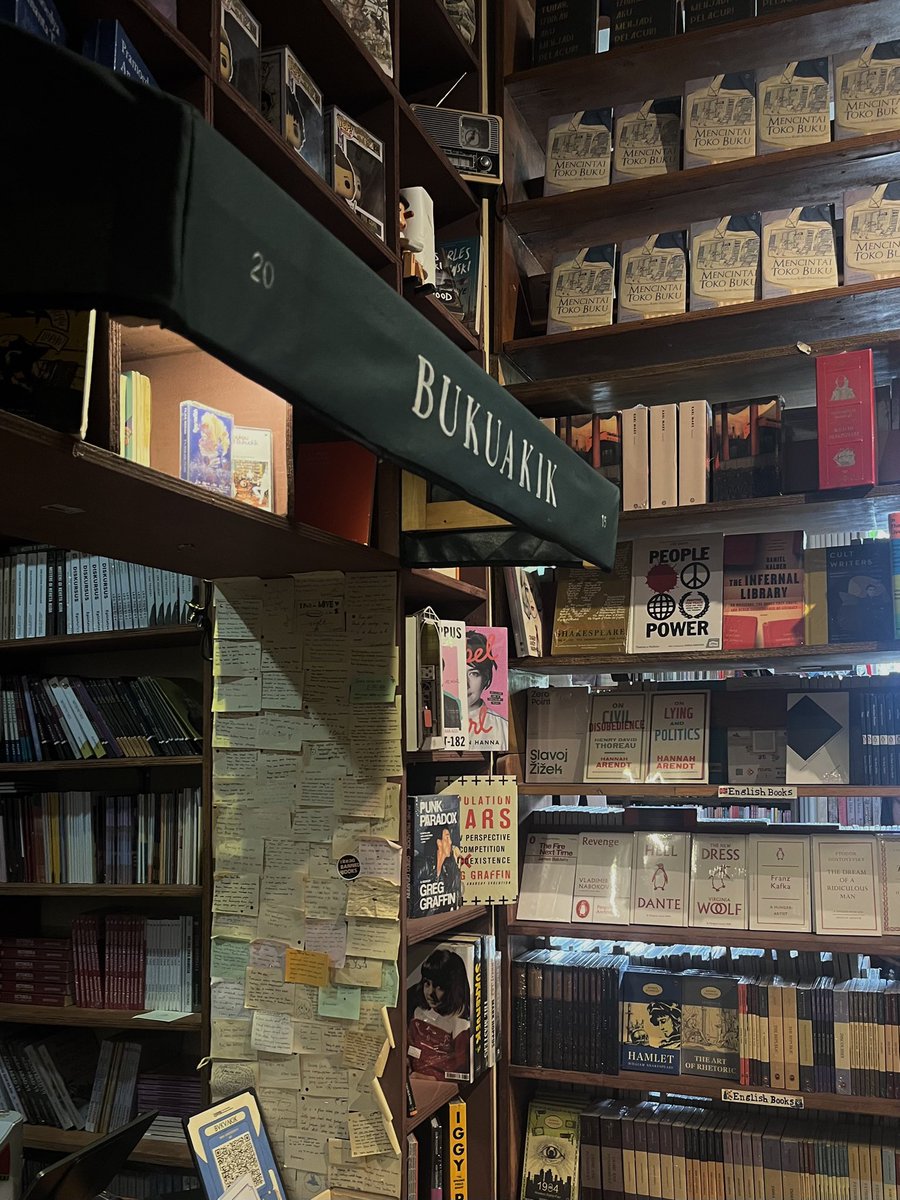 ︎︎َ tweet media