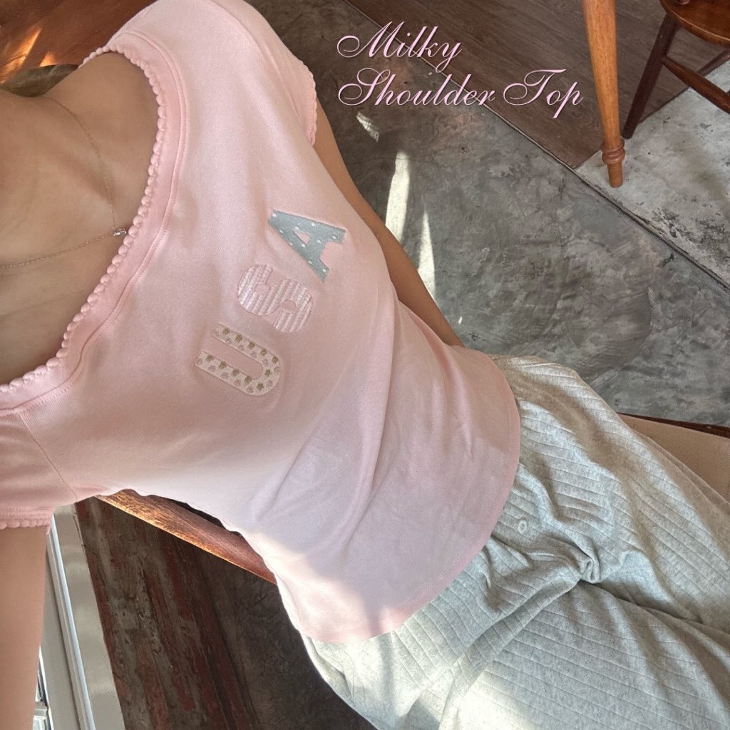 sthinyoureye's tweet photo. Mira Bangkok Lovely Top *NEW 390 b

￼Dopey.puffy Milky shoulder top *NEW ตัวละ 180 b

Vgh hay top *NEW 320 b

free shipping ka 💘
#โล๊ะตู้เสื้อผ้า #ส่งต่อเสื้อผ้า #ส่งต่อเสื้อผ้ามือสอง #ส่งต่อราคาถูก #ส่งต่อstylist #stylist #ส่งต่อcintage #vghbkk #bemingbkk #mirabkk https://t.co/qXAn6FSUTc