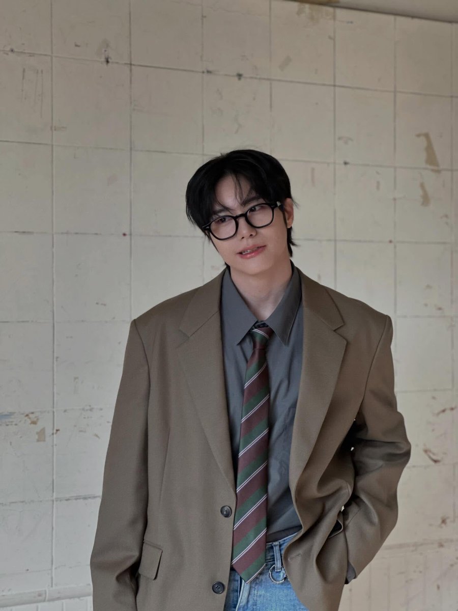 이 착장 이 헤어.. 넘 예뿌미 ㅠ