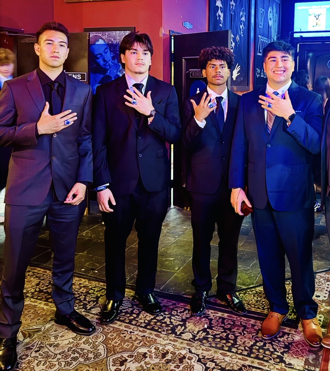 Charlie Weis tweet media