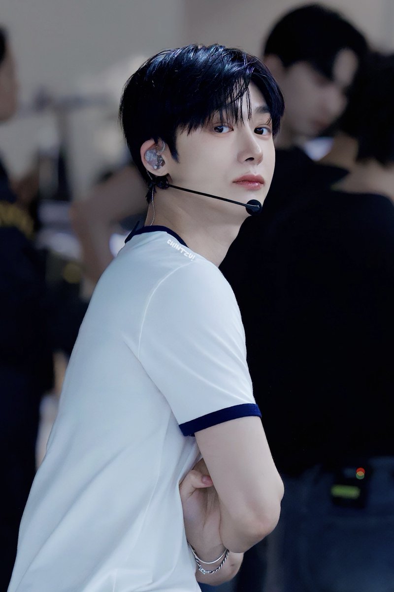 CHINTZU! tweet media