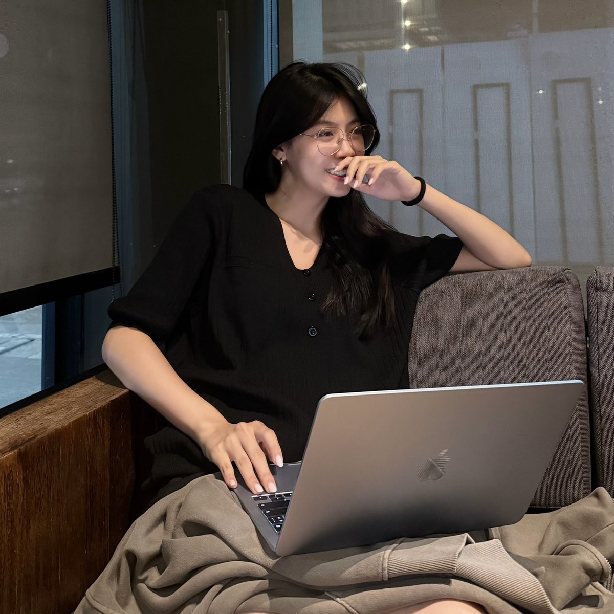 F ⋆.˚ 𓃠 tweet media