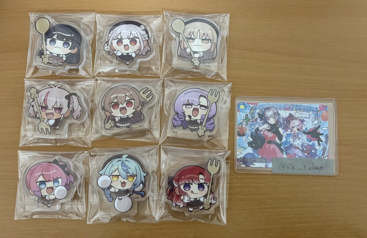 Re_2sleep's tweet photo. 【交換/譲渡】にじさんじ 8周年 8th Anniversary メタルカード チェキ風カード チケット風カード アクリルブロック 特典 

譲▶︎画像1~4

求▶定価(希望額)+送料＞同種bio欄の方

郵送のみ/初回リトリン必読
纏めての方優先いたします
検索からもお気軽にお声がけ下さい🙇🏻‍♀️ https://t.co/OryovDLN5x