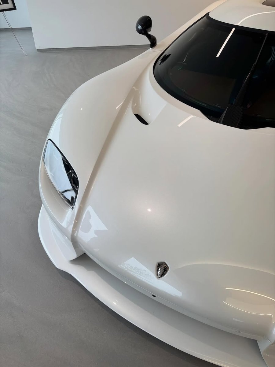 COMPETITION tweet media