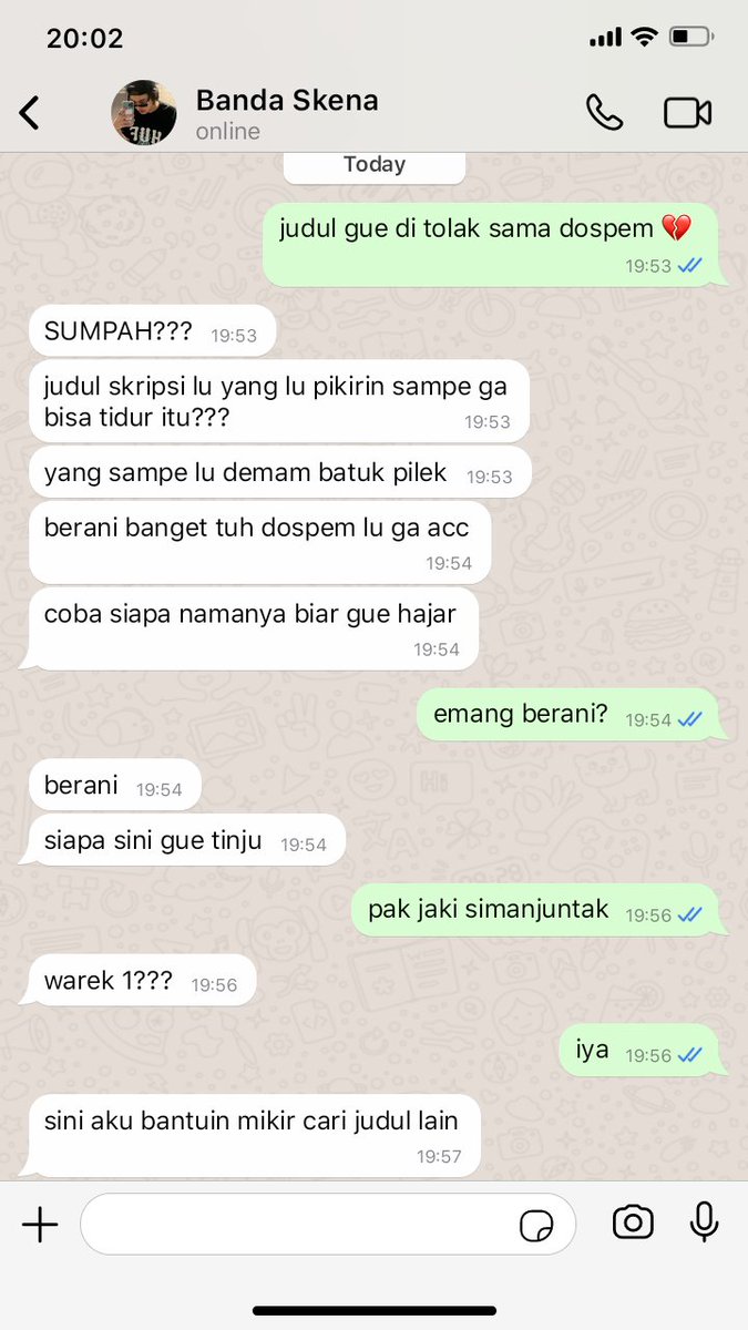 sunblumi's tweet photo. #BANDAPASHA sama sama lagi pusing skripsi, guys. banda baru sampe pendahuluan, pasha judulnya ditolak 💔 https://t.co/H6SPbZ6Xaf