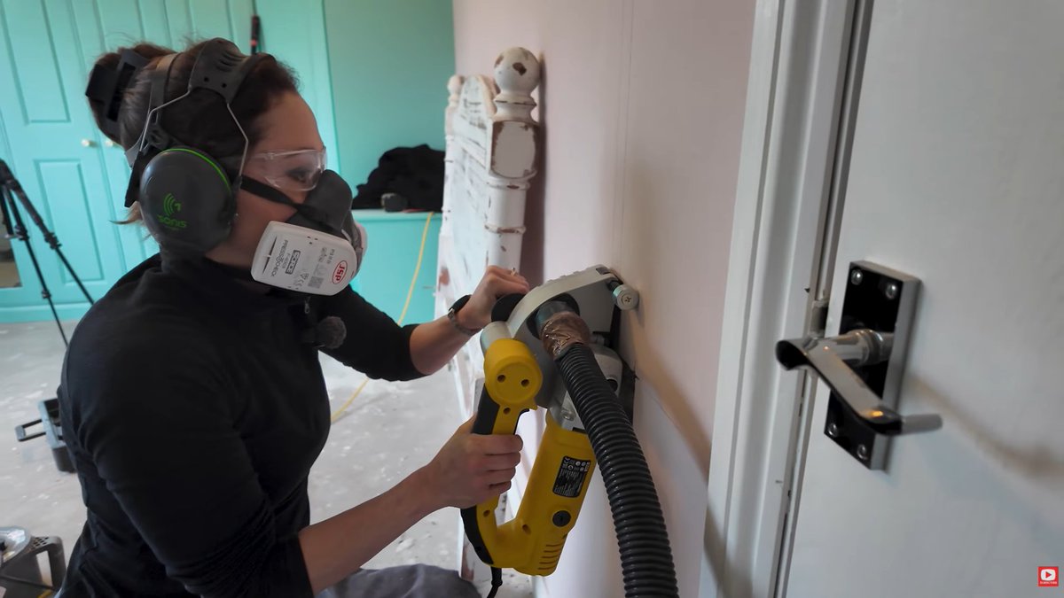 Machine Mart tweet media