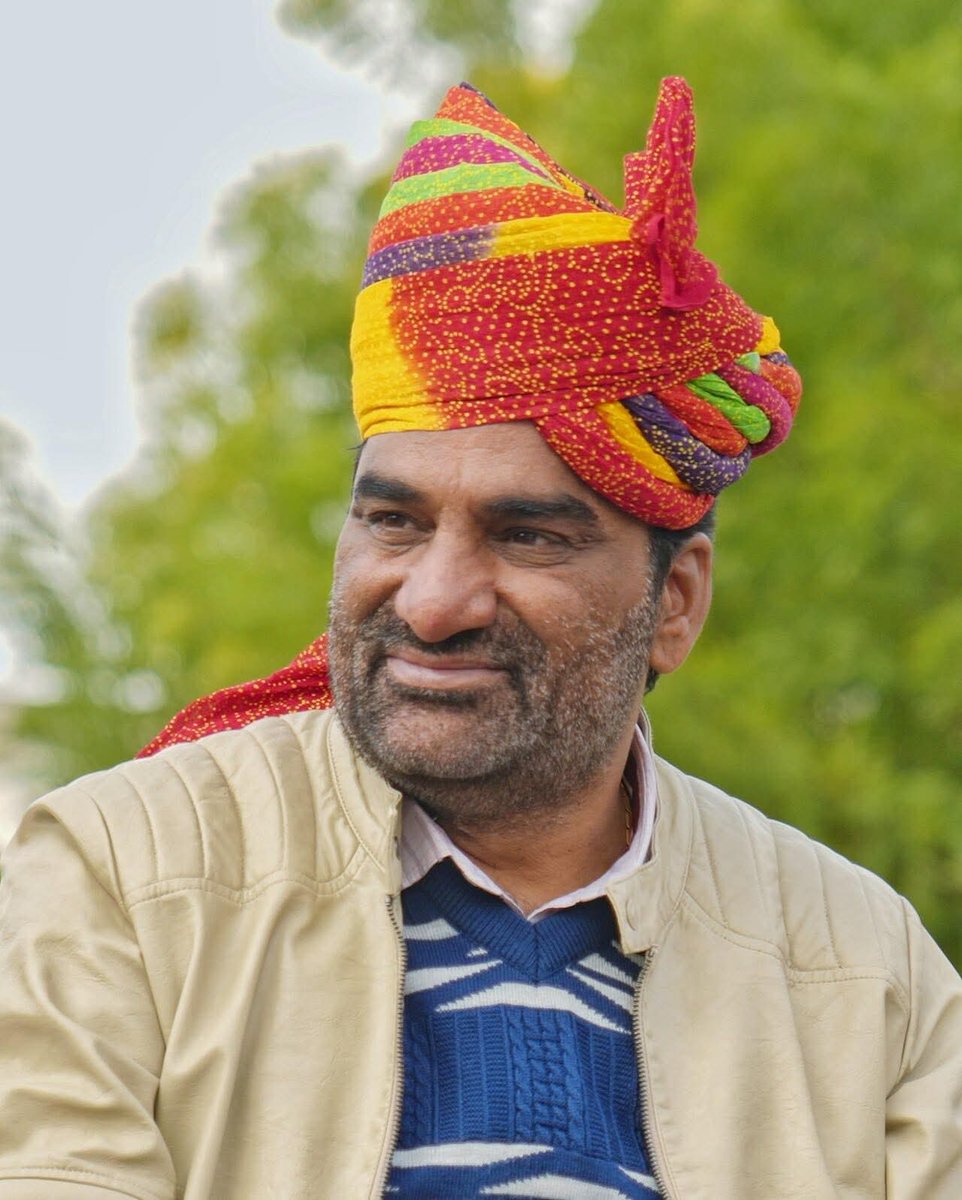 रालोपा सुप्रीमो व नागौर के  सांसद श्री हनुमान बेनीवाल जी को जन्मदिन की हार्दिक शुभकामनाएँ।
ईश्वर आपको सदा स्वस्थ रखें, दीर्घायु करें और राष्ट्र व प्रदेश की सेवा के लिए नई ऊर्जा प्रदान करें।
आपका यह विशेष दिन नए संकल्पों और सफलताओं से परिपूर्ण हो—यही शुभकामना।
<a href="/hanumanbeniwal/">HANUMAN BENIWAL</a>