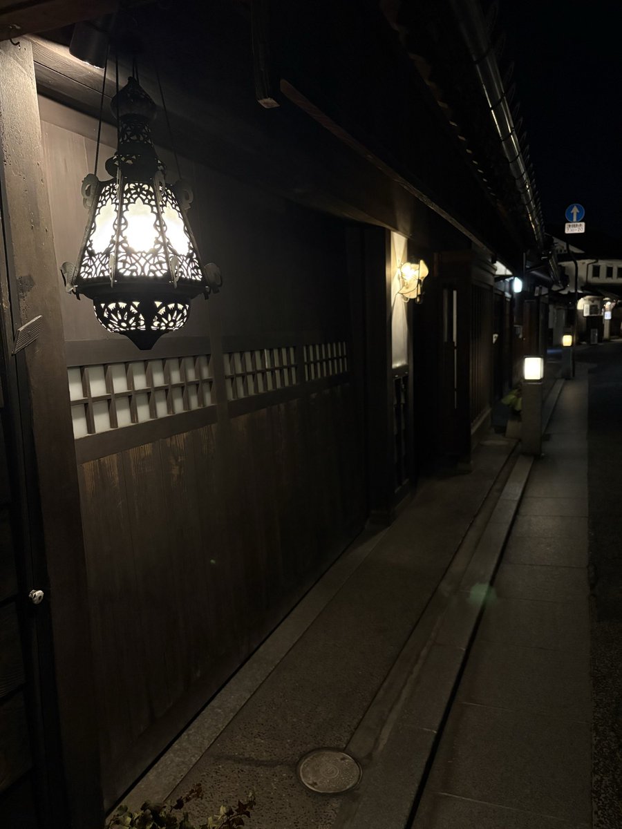 倉敷ひいな展終了しました。気にかけてくださった皆さま、ありがとうございました。何より20年、この会を続けてこられた玉青さん、あだち杏さん、そして、会を支えてくださる方々の存在に頭が下がります。これからも続けてくださいね。夜も素敵な倉敷の街…また、懇親会のあと皆さんと徘徊したいです☺️