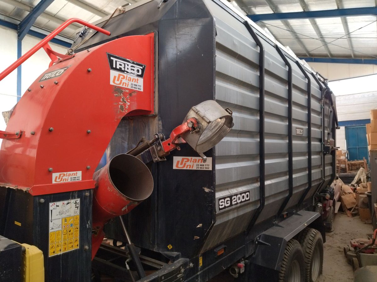 TractorHouseEU's tweet photo. 🔔MACHINE OF THE WEEK 🔔
🌻𝟐𝟎𝟏𝟐 𝐓𝐑𝐈𝐋𝐎 𝐒𝐆𝟐𝟎𝟎𝟎🌻

Powerful and versatile vacuum sweeper designed for efficient leaf and debris collection across large areas.

 For info, photos or to arrange a viewing, click the following link:  
https://t.co/4Bzw9IUgjH https://t.co/RlW1aVy9xh