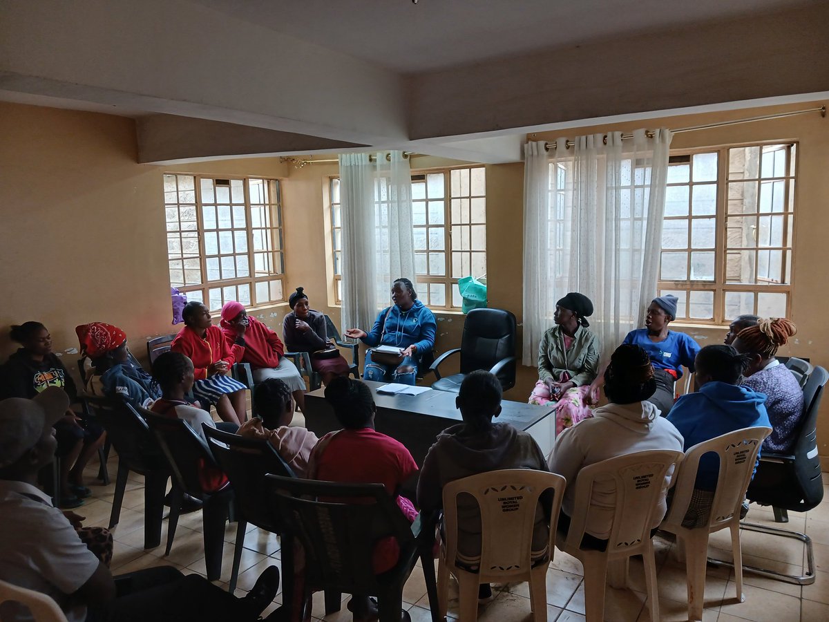 Earlier today Al Qamar hosted mama fua for a focus group discussion themed  Empowering Informal Workers: Rights and awareness the objectives of the day were 
Create awareness on labor laws and rights among informal/ Dhobi workers
Identify and discuss common violations