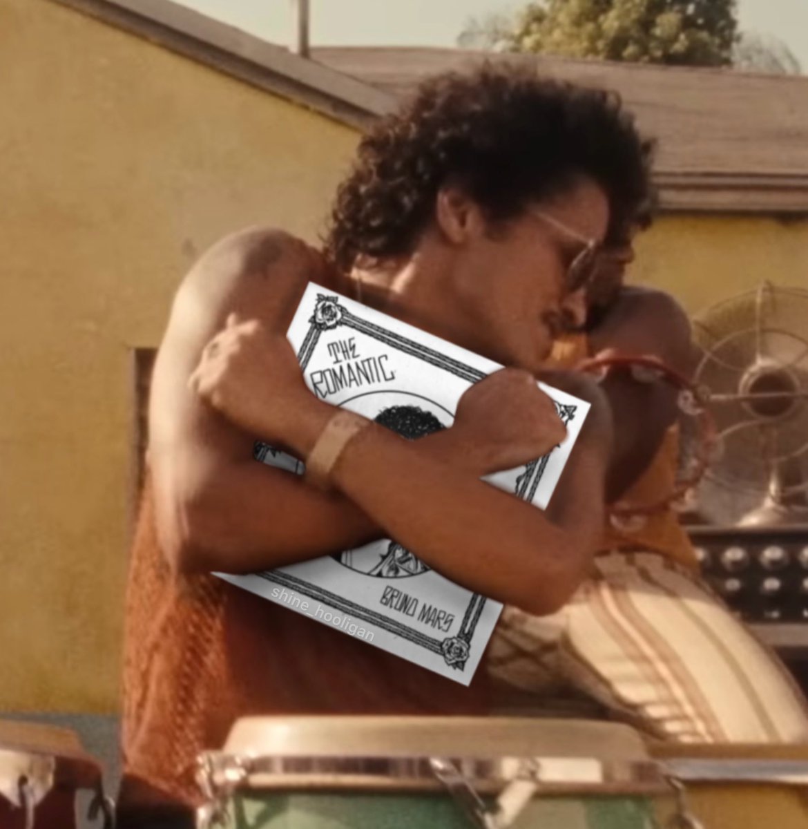 shine_hooligan's tweet photo. Me since Bruno Mars released this album: https://t.co/8TN9wrcT24